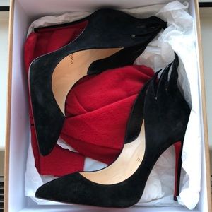 Christian Louboutin - PointToe Pumps / BLK / 37.5